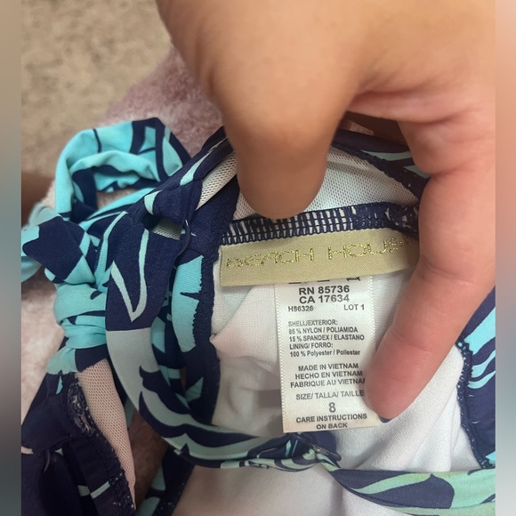 Various Brands, All sizes Medium or Large, Various colors - Picture 7 of 9